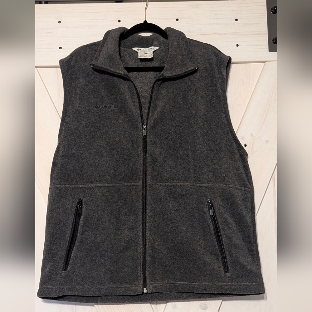COLUMBIA Men's Fleece Zip Up Charcoal Color Vest Size Large